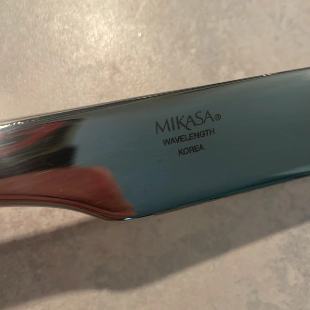 Mikasa Wavelength Cake Knife